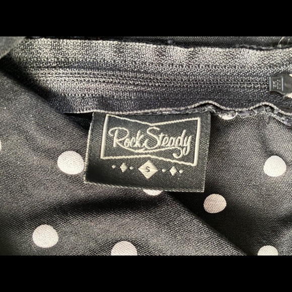 Steady polka dot wiggle dress - Picture 3 of 3